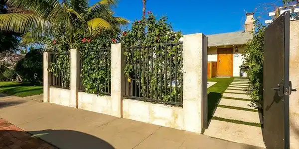 370 72 Nautilus St