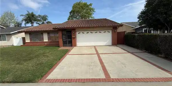 9921 Garrett