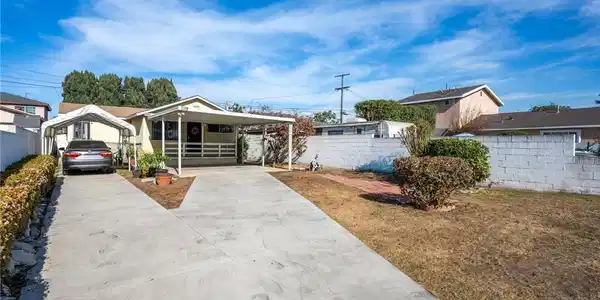 1119 E Colon Street