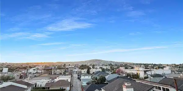 815 S Grand Avenue