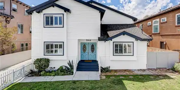 2014 Gates Avenue