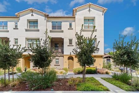 382 Camarillo Terrace