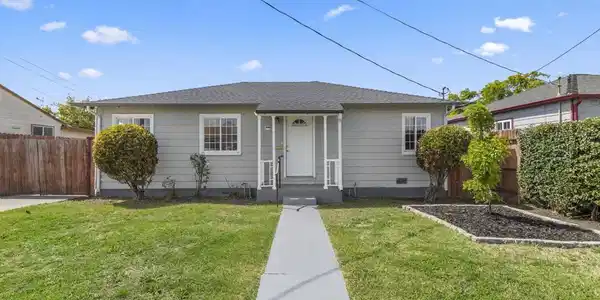246 Tunis Rd