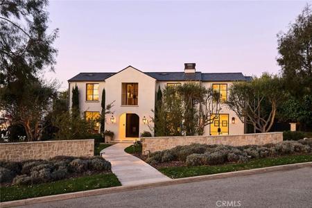 3701 Via Valmonte