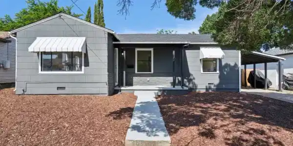 1932 Chestnut Avenue
