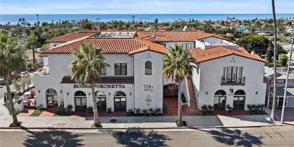 1010 S El Camino Real