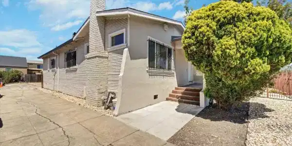 1707 73Rd Ave