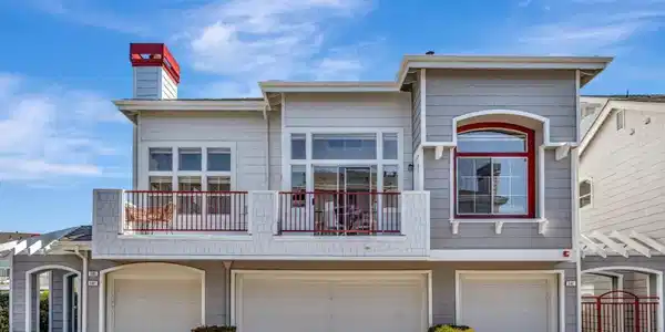 585 Shoal Circle