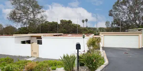 3621 Vista Campana S