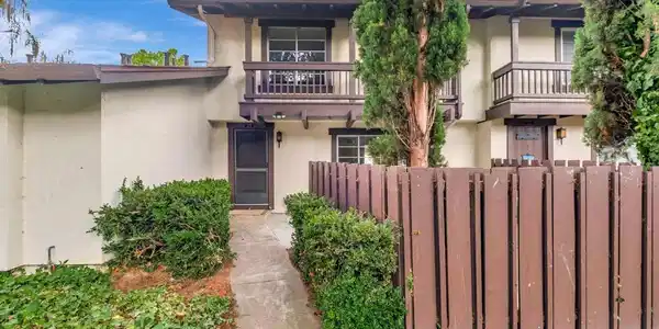 375 Serramonte Tr