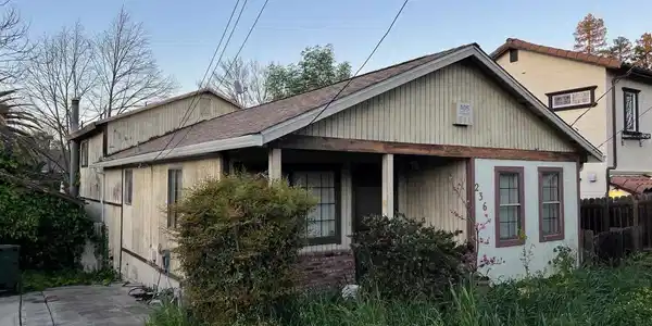 236 Center Ave