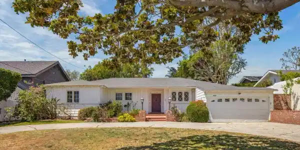 1015 San Vicente Boulevard
