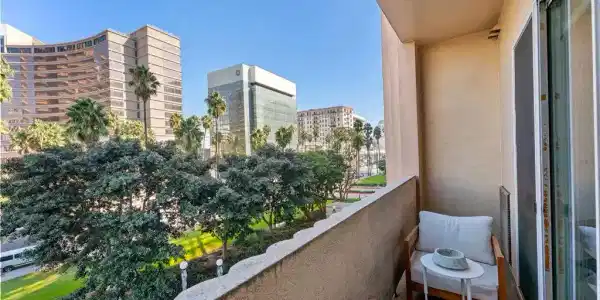 388 E Ocean Boulevard