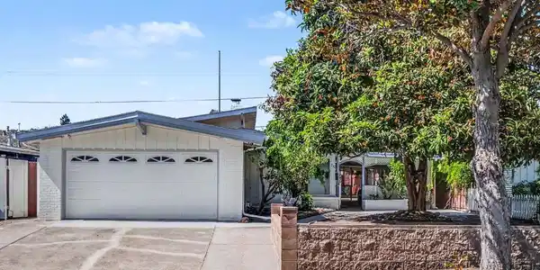 734 Lakewood Drive