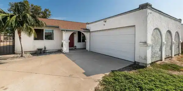 106 Lancer Ave