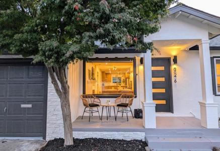 226 Roble Avenue