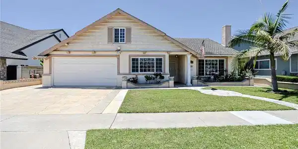 8952 Pebble Beach