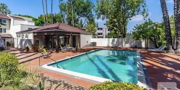 2000 Laguna Circle