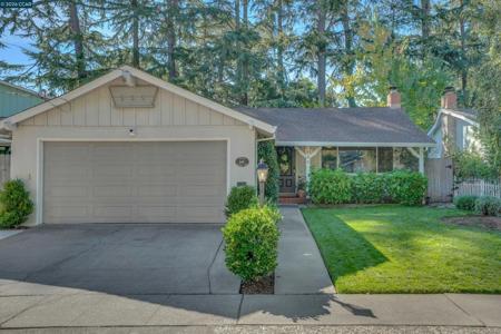 644 Linden Ln