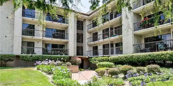 13601 Del Monte Dr 51