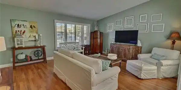 8856 526C Sutter