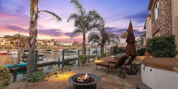 1464 Twin Tides Place