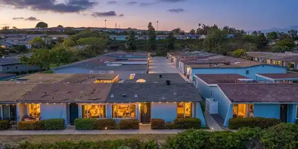 3839 Vista Campana S