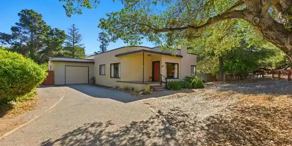 1701 Valley View Avenue