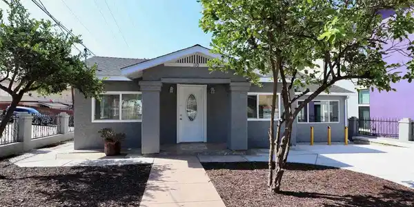 110 W Hall Avenue