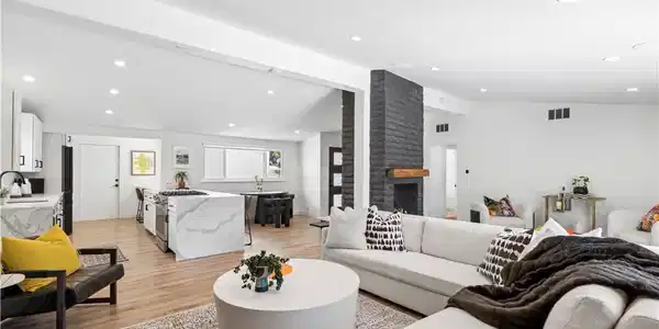 304 Hanover