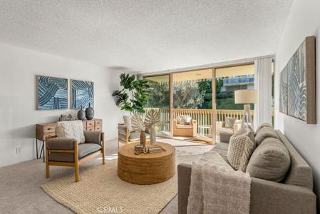 6542 Ocean Crest Drive