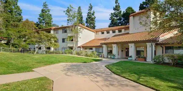 501 Palisades Drive