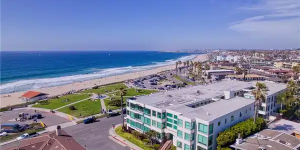 201 Calle Miramar