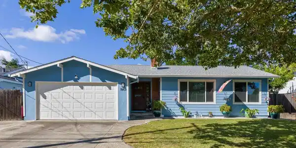 1869 Landana Dr