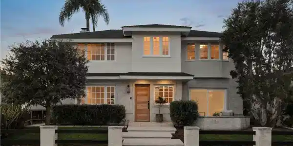 425 Tustin Avenue