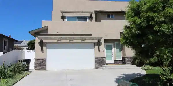 2114 Felspar St
