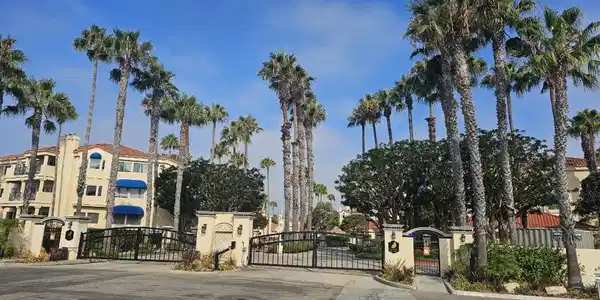 4235 Harbour Island