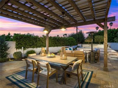 237 Via Los Miradores