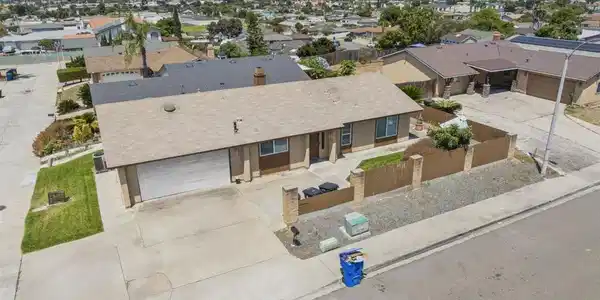 1382 Tobias Drive