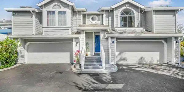 2313 Villa Place