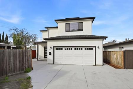 2514 Parkland Court