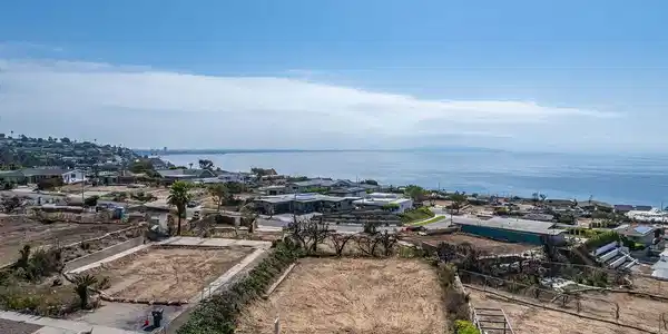 3704 Seahorn Drive