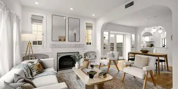 911 Superba Avenue