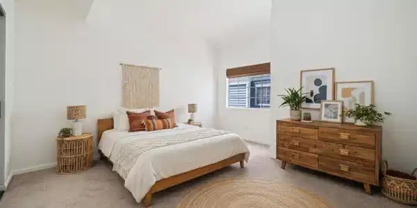 101 W Spring
