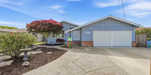 1326 Vining Dr