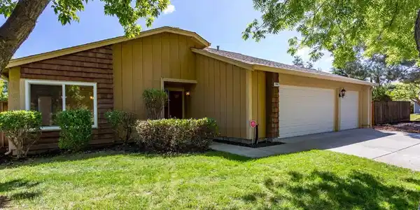 2802 Buttercup Ct