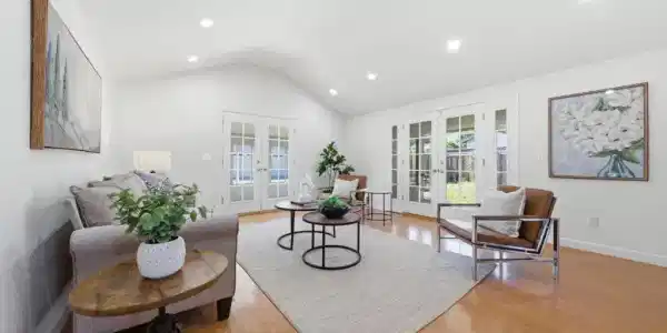3046 Greenwood Drive