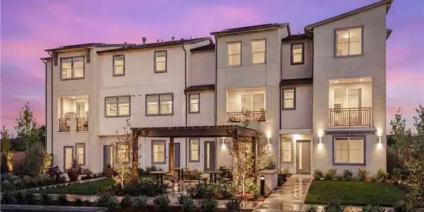 12720 Azure Way