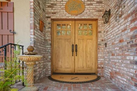 23830 Secretariat Lane