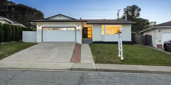 869 Crestview Drive